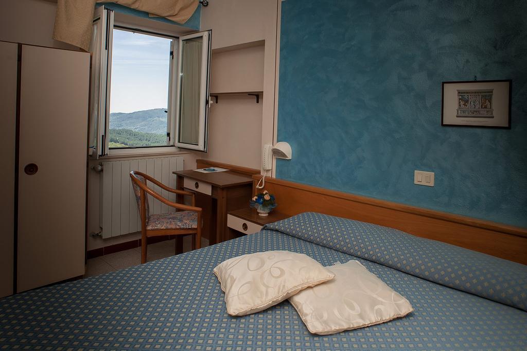 Albergo Ristorante Il Fungo Санта Фиора Екстериор снимка